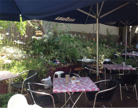 Herbees Cafe - Accommodation Melbourne 0