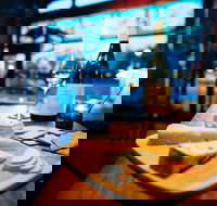 Laura St Seafood - Accommodation Melbourne