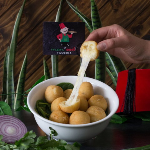 Manoosh Pizzeria - Caringbah - Accommodation Melbourne 0