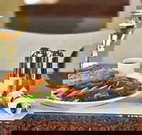 Zeina's Caf - Comfort Inn and Suites Burwood - Accommodation Melbourne