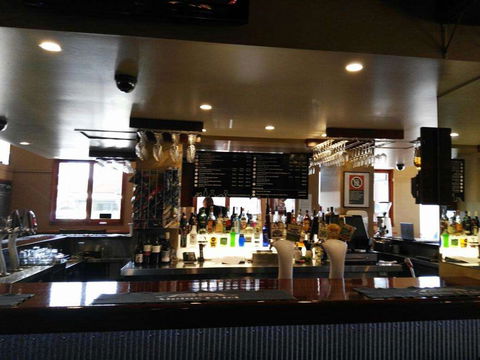 The Alpine Hotel - Accommodation Melbourne 0