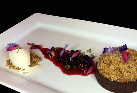 Vines Restaurant At Hollydene Estate - Accommodation Melbourne 14