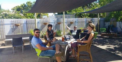 Mischief And Mayhem Wine Lounge - Accommodation Melbourne 11