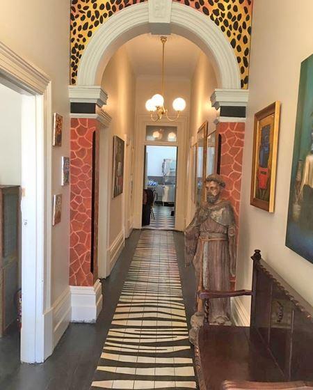 Mischief And Mayhem Wine Lounge - Accommodation Melbourne 12