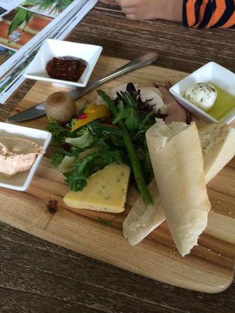 Eat Live Fresh - Accommodation Melbourne 0