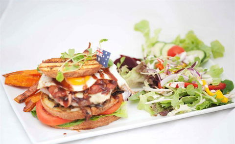Ken's Humble Pie Shop - Accommodation Melbourne 6