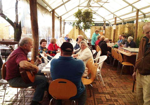 Ken's Humble Pie Shop - Accommodation Melbourne 7