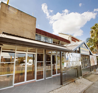 Commercial Hotel - Accommodation Melbourne