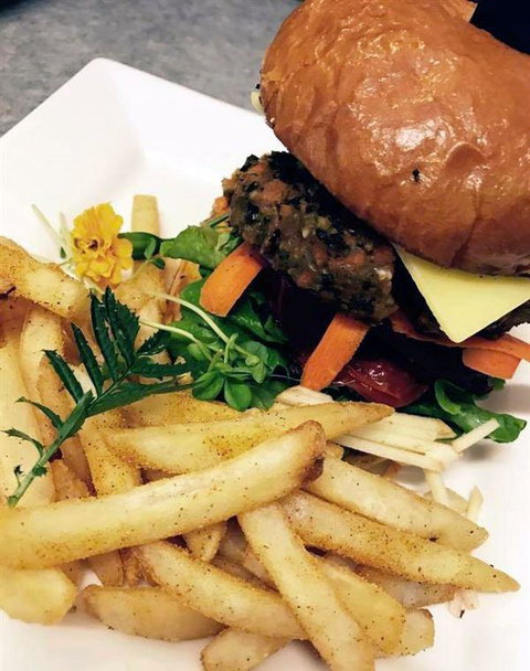 Bittersweet Symphony - Accommodation Melbourne 5