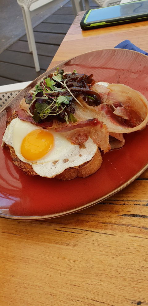 Beachfront Hotel - Accommodation Melbourne 5