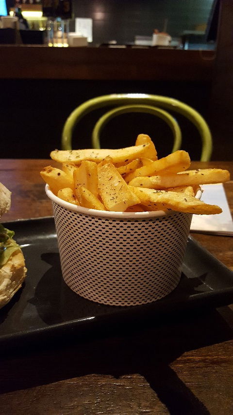 Grill’d - Accommodation Melbourne 3