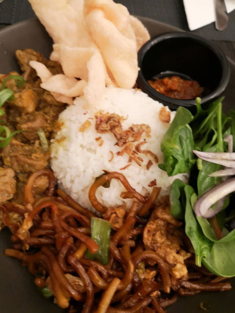 Manado Indonesian & International Cuisine - Accommodation Melbourne 3