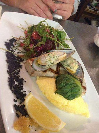 The Cooks Hill - Melbourne 4u 0