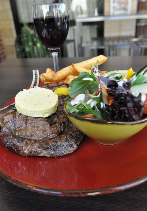 Firehouse Restaurant - Accommodation Melbourne 12