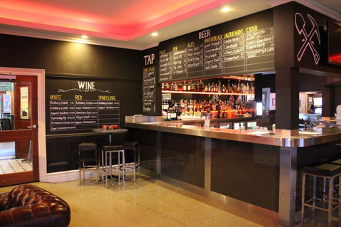 Molly Malones Irish Pub - Accommodation Melbourne 3