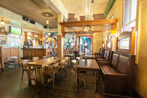 Molly Malones Irish Pub - Accommodation Melbourne 4