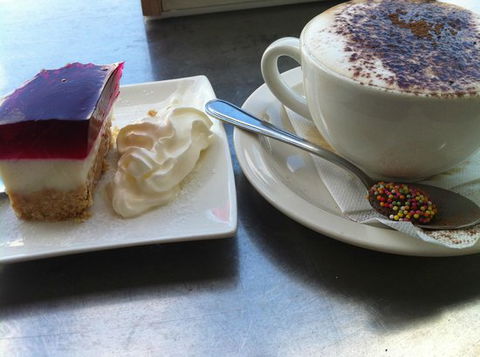 Freckles Cafe - Accommodation Melbourne 0