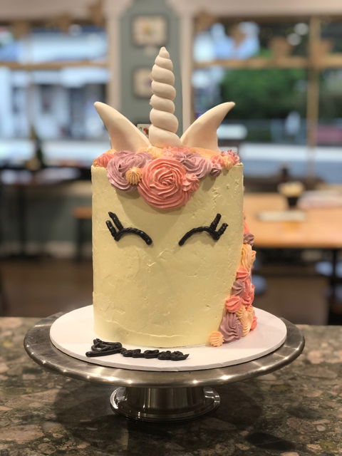 Moon Lily Kitchen And Cakes - Accommodation Melbourne 3
