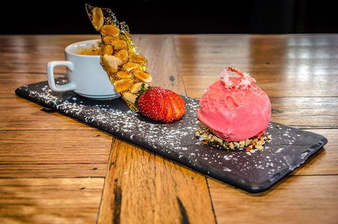 Chicane Bar & Grill - Accommodation Melbourne 12