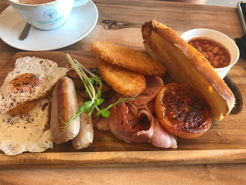 Bushlolly Cafe - Accommodation Melbourne 0