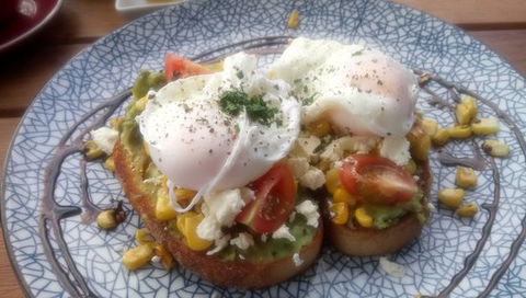 Lo's Cafe Fusion Bistro - Accommodation Melbourne 0