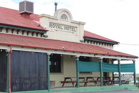 Royal Hotel - Accommodation Melbourne 0