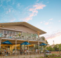The Beach Club - Accommodation Melbourne