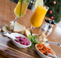 2 Cuz Cafe - Accommodation Melbourne