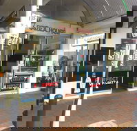 Glenelg Pizza House - Accommodation Melbourne
