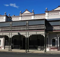Warwick Hotel - Accommodation Melbourne
