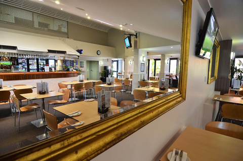 Ashmore Tavern - Accommodation Melbourne 2