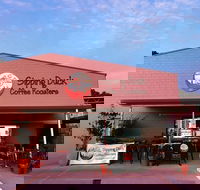 Sipping Duck Coffee Stratford - Accommodation Melbourne