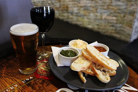 Tenterfield Tavern - Accommodation Melbourne 0
