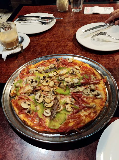 Papa Gino's Pizza Restaurant - Accommodation Melbourne 5