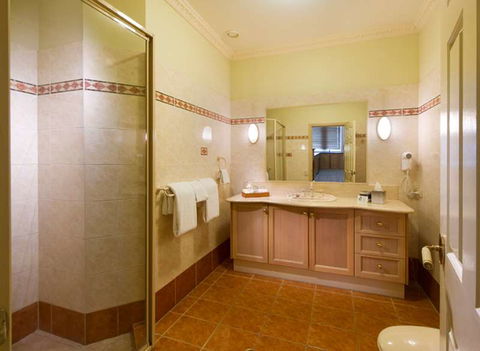 Royal Albert Hotel - Accommodation Melbourne 8
