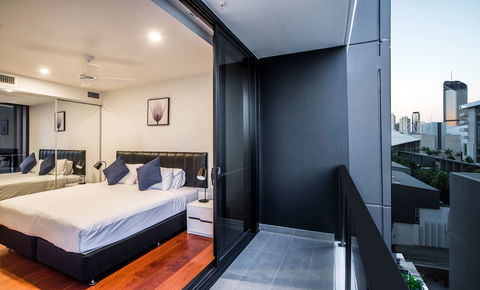 Arise Atlas - Accommodation Melbourne 10