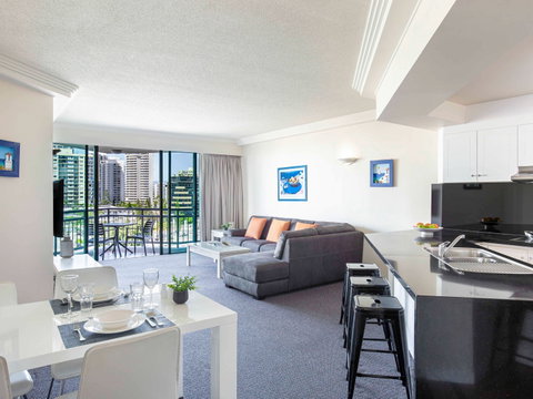 Mantra Crown Towers Surfers Paradise - Accommodation Melbourne 3