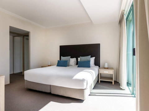 Mantra Crown Towers Surfers Paradise - Accommodation Melbourne 12