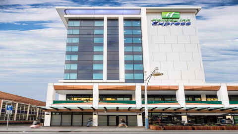 Holiday Inn Express Adelaide City Centre - Accommodation Melbourne 1