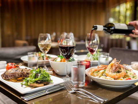 Novotel Canberra - Accommodation Melbourne 9