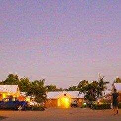 Emerald Maraboon Motor Inn - Accommodation Melbourne 0