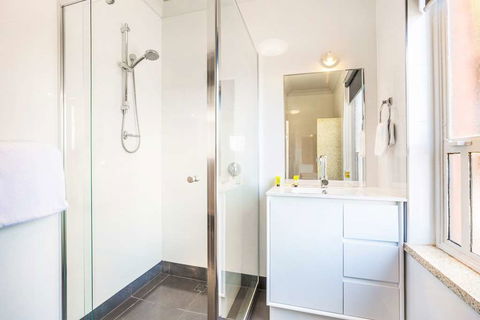 Nightcap Rose & Crown Hotel - Accommodation Melbourne 1