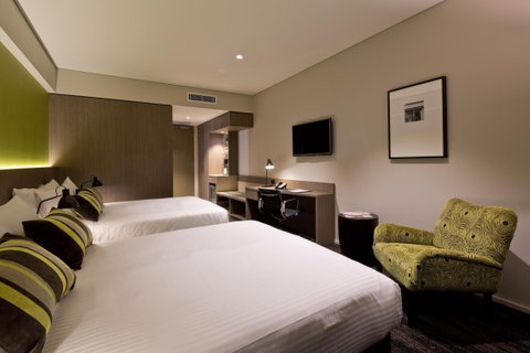 The Glen Hotel & Suites - Accommodation Melbourne 2