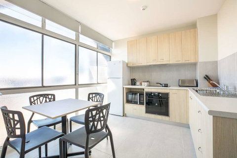Chardons Corner Hotel - Accommodation Melbourne 2