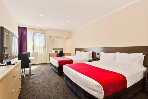 Quality Hotel Manor - Accommodation Melbourne 2