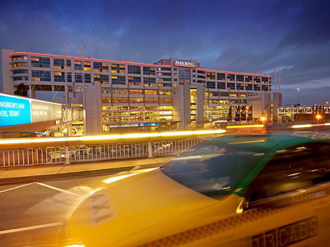 PARKROYAL Melbourne Airport - Accommodation Melbourne 0