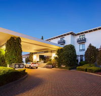 Ramada by Wyndham Diplomat Canberra - Accommodation Melbourne