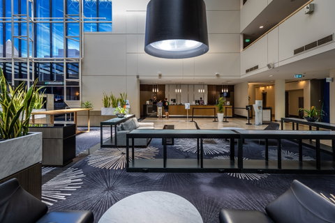 Crowne Plaza Canberra - Accommodation Melbourne 2