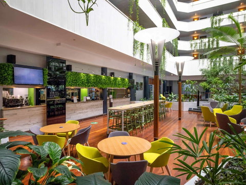 Novotel Darwin Atrium - Accommodation Melbourne 3