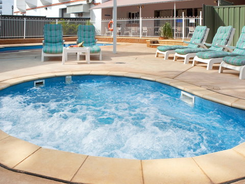 Novotel Darwin Atrium - Accommodation Melbourne 9